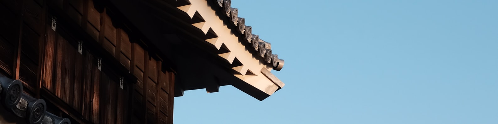 Urban LinkedIn Cover Photo with Corner_of_the_temple